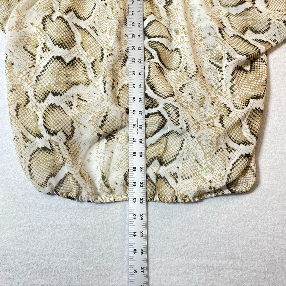 A.N.A Women’s L Snakeskin Print Blouse Pullover Pintuck Detail V-Neck 3/4 Sleeve - Picture 15 of 16